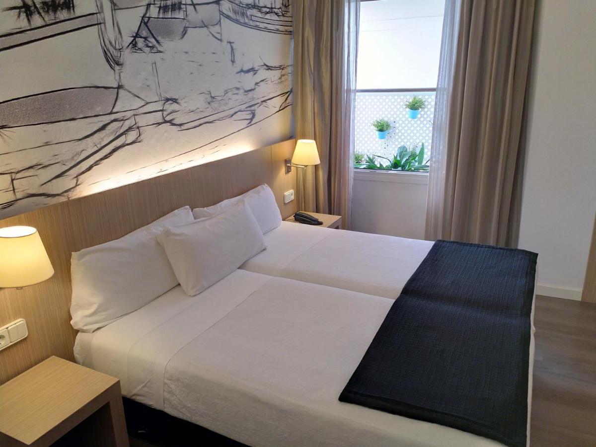 Hotel Mediterrani Калелья-де-Палафружель Экстерьер фото