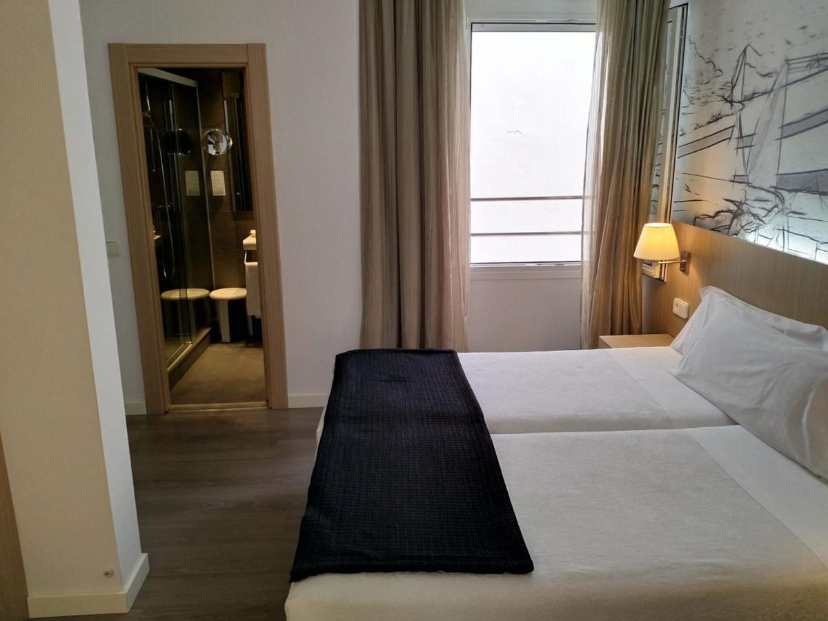 Hotel Mediterrani Калелья-де-Палафружель Экстерьер фото