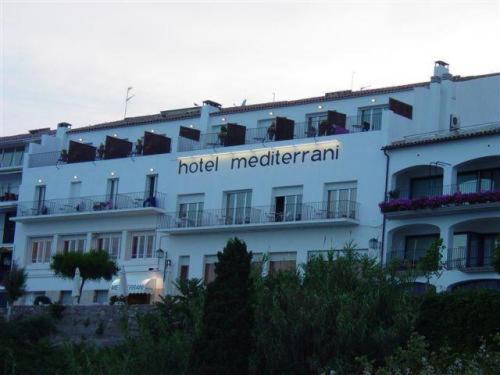 Hotel Mediterrani Калелья-де-Палафружель Экстерьер фото